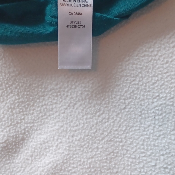 Green 3/4-sleeve lace yoke t-shirt/top (NEW) - Picture 4 of 5